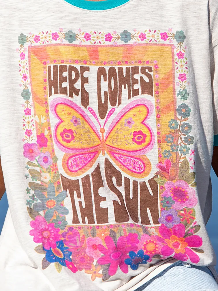 HERE COMES THE SUN RINGER OVERSIZED TEE