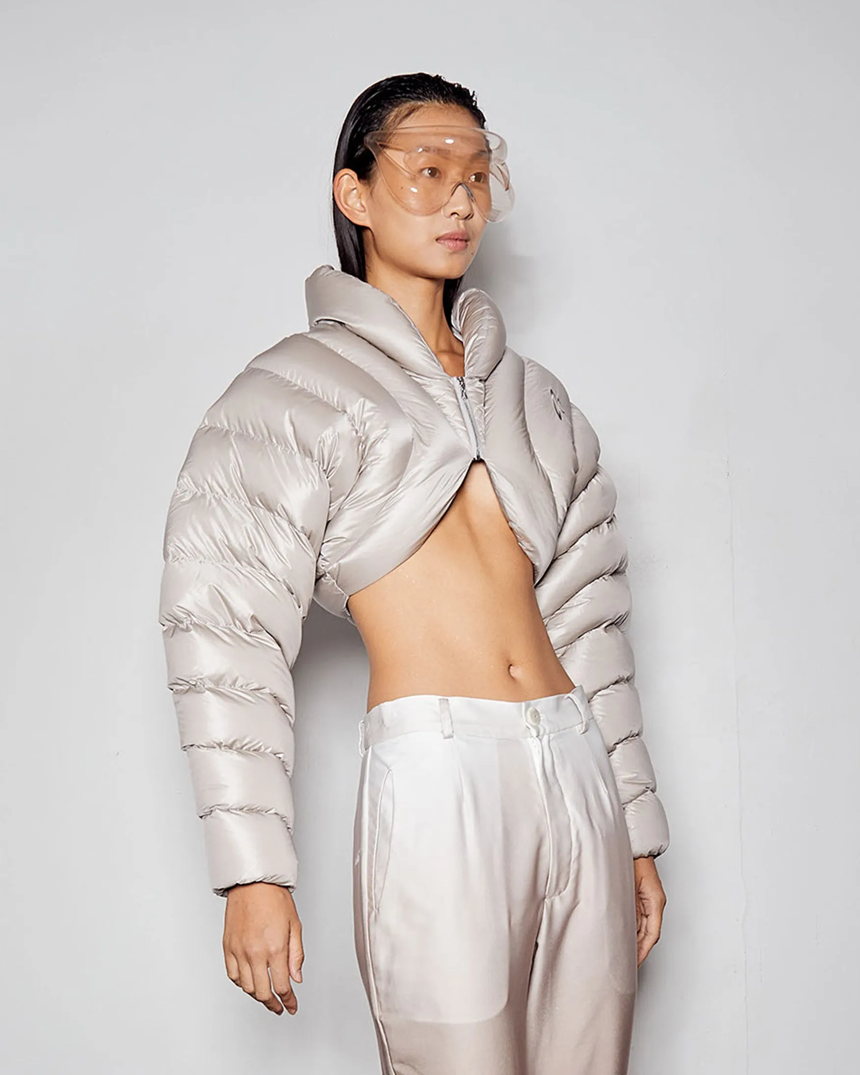 ION CROP PUFFER - BEIGE