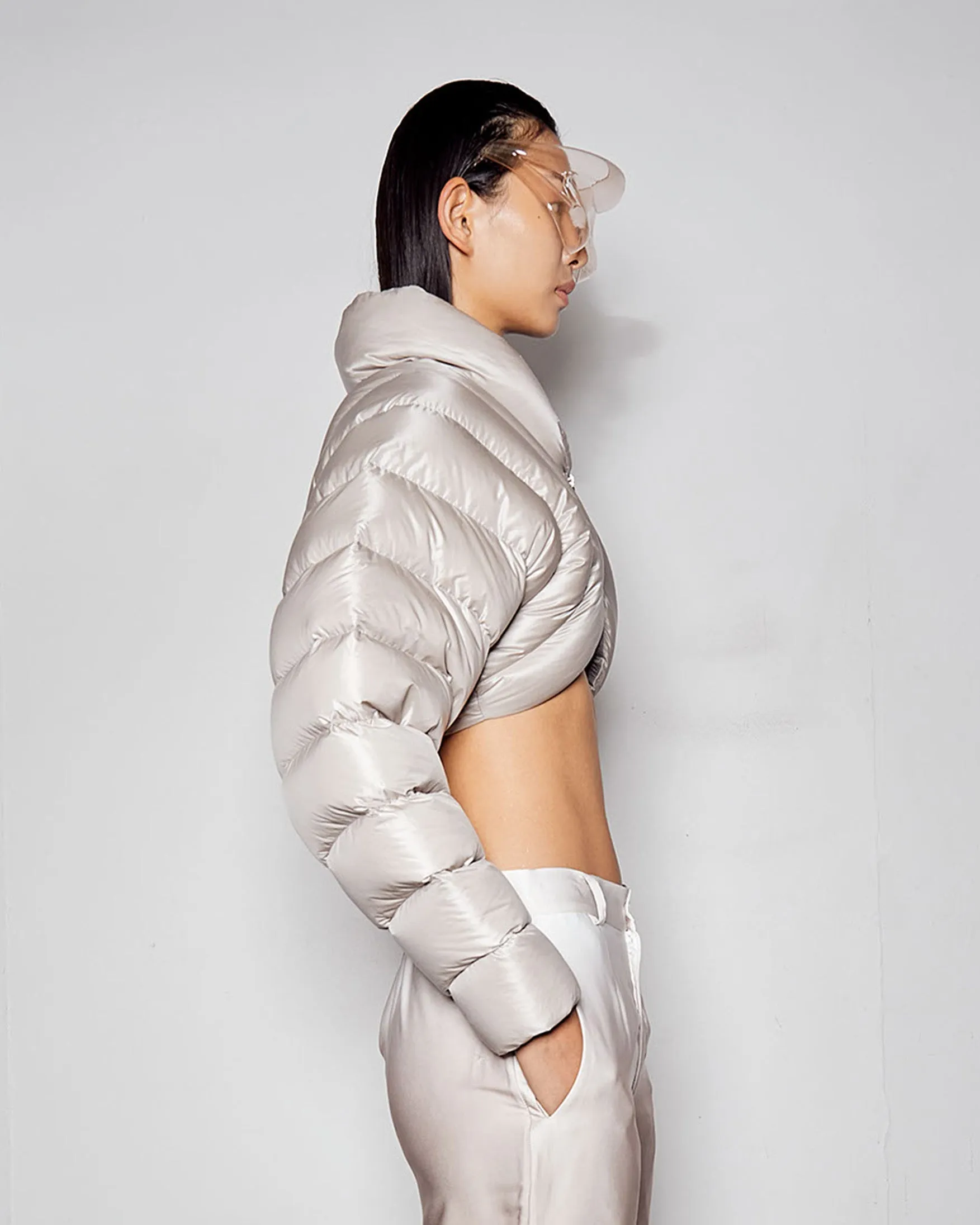 ION CROP PUFFER - BEIGE